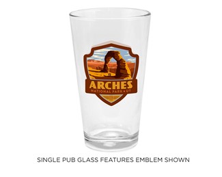 Arches NP Delicate Arch Emblem Pub Glass