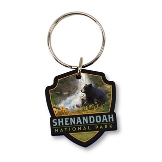 Shenandoah NP Bear Family Emblem Wood Key Ring