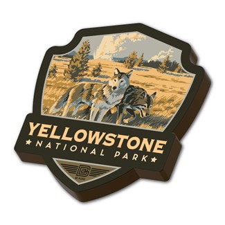 Yellowstone NP Wandering Wolves Emblem WM